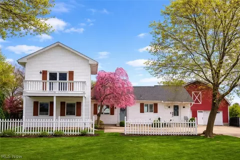 4247 E Lake Rd, Sheffield Lake, OH 44054