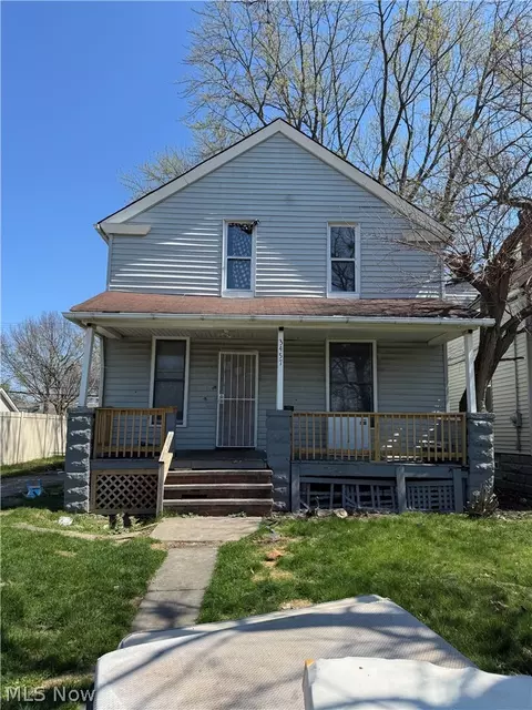 3457 E 149th St, Cleveland, OH 44120