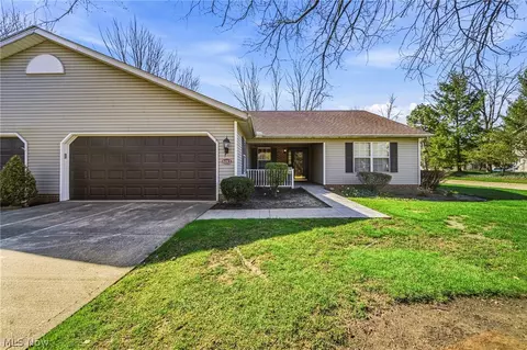 6183 Worthington Ln #12B, Mentor, OH 44060