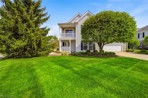 351 E Legend Ct #C, Highland Heights, OH 44143