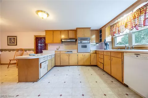 Kitchen - 6605 State Route 515, Dundee, OH 44624 photo 2 of 2