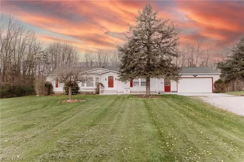 3995 Victory Ave, Louisville, OH 44641