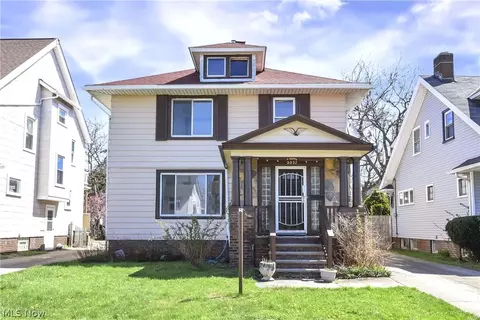 2037 Bunts Rd, Lakewood, OH 44107
