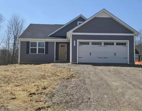 5633 Chadwell Cir, Ravenna, OH 44266