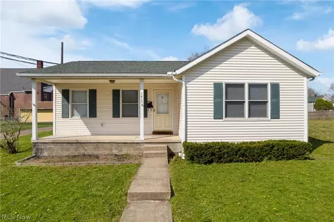 1415 2nd St NE, Canton, OH 44704