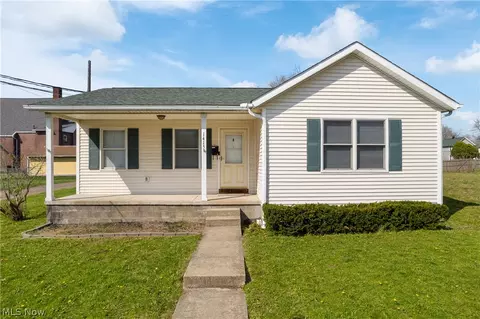 1415 2nd St NE, Canton, OH 44704