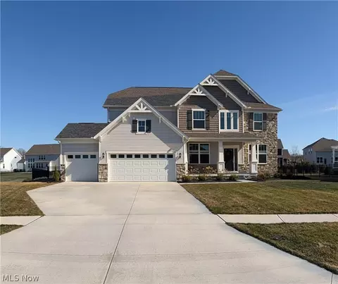 509 Forecastle Ct, Avon Lake, OH 44012