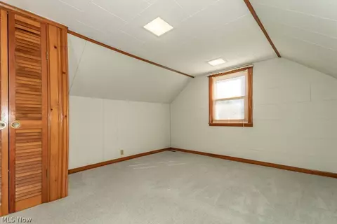 Bedroom - 428 E 274th St, Euclid, OH 44132 photo 12 of 16