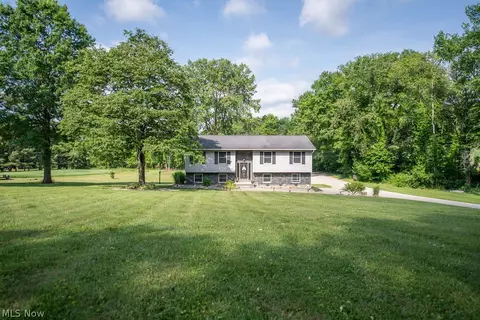 8334 Bailey Rd NE, Mineral City, OH 44656