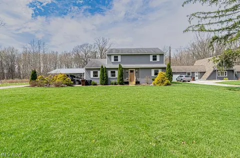 10396 Dewhurst Rd, Elyria, OH 44035