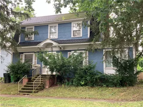 323 N Grant St, Wooster, OH 44691