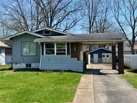 1167 Trumbull Ave SE, Warren, OH 44484