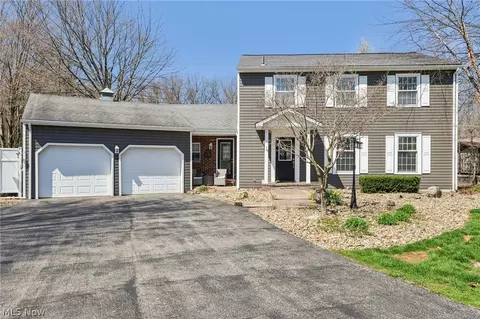 1957 Henn Hyde Rd NE, Howland, OH 44484