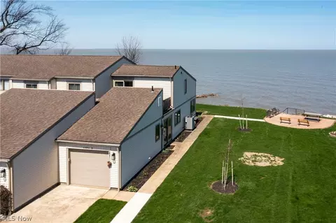 1371 Cleveland Rd W #E, Huron, OH 44839