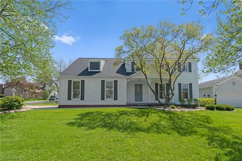 3700 Farnham St NW, North Canton, OH 44720