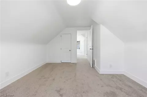 Bedroom - 5606 Mount Everett Rd, Hubbard, OH 44425 photo 1 of 5