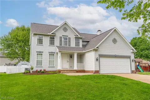 577 Colchester Ct, Akron, OH 44319