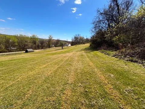 Exterior - 2392 Cherry Hill Rd, Wheeling, WV 26003 photo 3 of 5