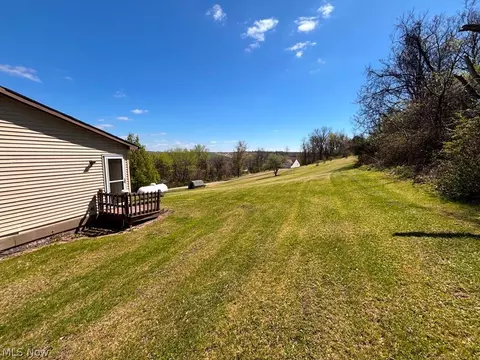 Exterior - 2392 Cherry Hill Rd, Wheeling, WV 26003 photo 4 of 5