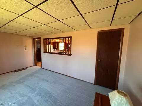 Living - 2392 Cherry Hill Rd, Wheeling, WV 26003 photo 4 of 5