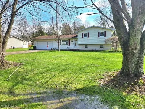 7068 Woodell Ave, Canton, OH 44721