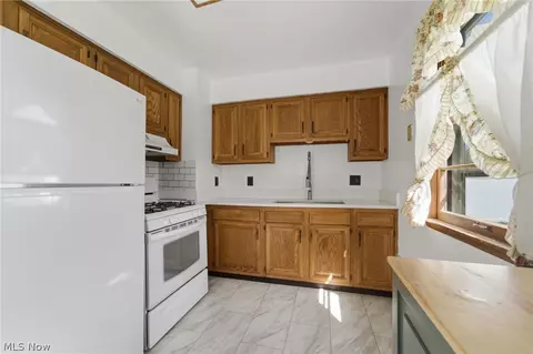 2922 Columbus Ave, Ashtabula, OH 44004 photo 12