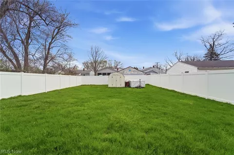 2922 Columbus Ave, Ashtabula, OH 44004 photo 6