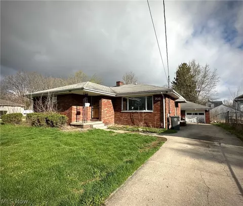708 Miller St, Youngstown, OH 44502