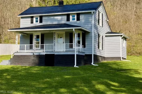 236 Ace Dr, Rayland, OH 43943