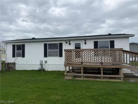 10096 William Henry Dr, Streetsboro, OH 44241