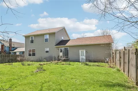 Exterior - 348 High St, Berea, OH 44017 photo 4 of 7
