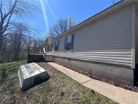 Exterior - 180 Pine St, Washington, WV 26181 photo 1 of 1
