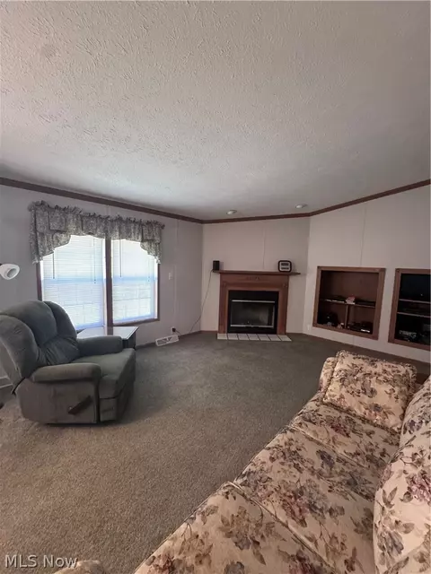 Living - 180 Pine St, Washington, WV 26181 photo 1 of 4