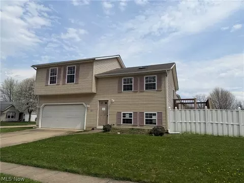 6623 Monroe Ln, North Ridgeville, OH 44039