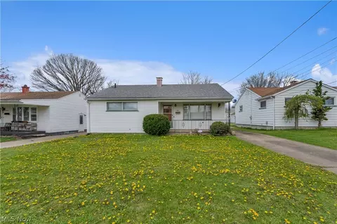 1614 Country Club Ave, Youngstown, OH 44514