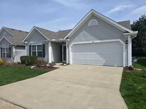 313 Breckenridge Oval, Elyria, OH 44035