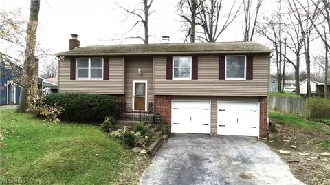 2324 Birch Trce, Austintown, OH 44515