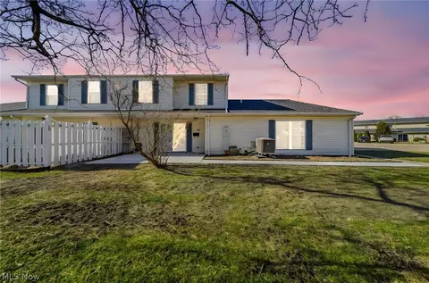 7981 Carriage Cir #B, Mentor, OH 44060