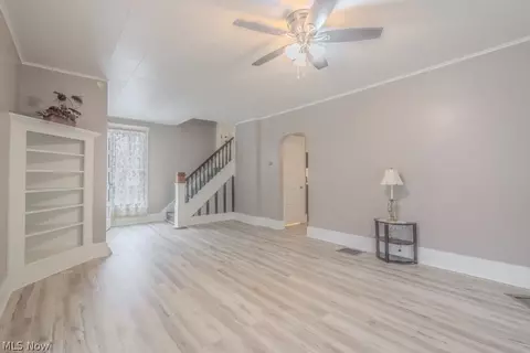 Living - 41796 Adelbert St, Elyria, OH 44035 photo 3 of 4