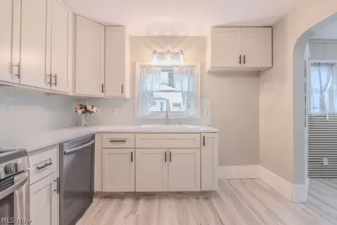 Kitchen - 41796 Adelbert St, Elyria, OH 44035 photo 3 of 3