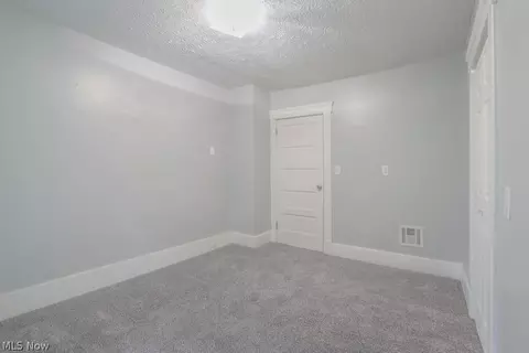 Bedroom - 41796 Adelbert St, Elyria, OH 44035 photo 4 of 8
