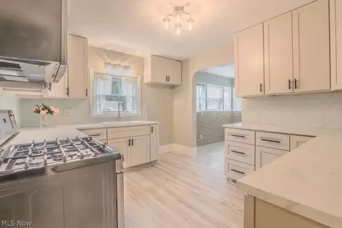Entry Way - 41796 Adelbert St, Elyria, OH 44035 photo 1 of 2