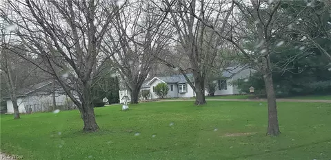 2252 N Medina Line Rd, Akron, OH 44333