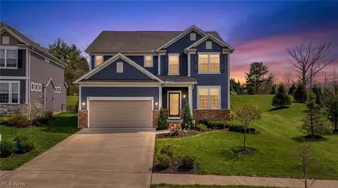 8497 Tahoe Dr, Macedonia, OH 44056