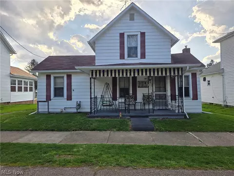 342 N Bridge St, Newcomerstown, OH 43832