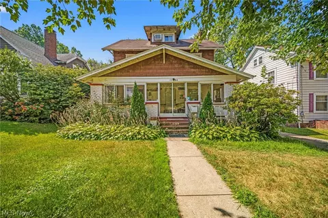 1066 Emma Ave, Akron, OH 44302