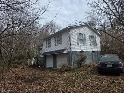 2031 Pickering St, East Liverpool, OH 43920