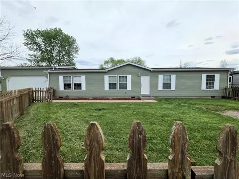 44 Scarce Fat Rd, Mineral Wells, WV 26150