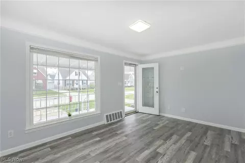 Living - 30025 Elgin Rd, Wickliffe, OH 44092 photo 1 of 2