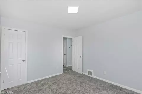 Bedroom - 30025 Elgin Rd, Wickliffe, OH 44092 photo 4 of 11
